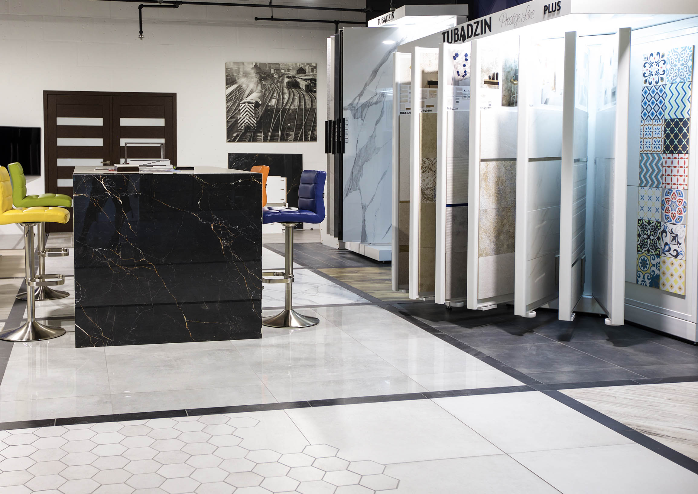 SHOWROOM_MAIN1
